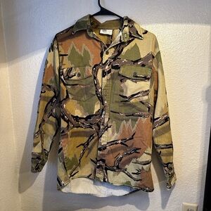 Vintage 90s predator camo button up